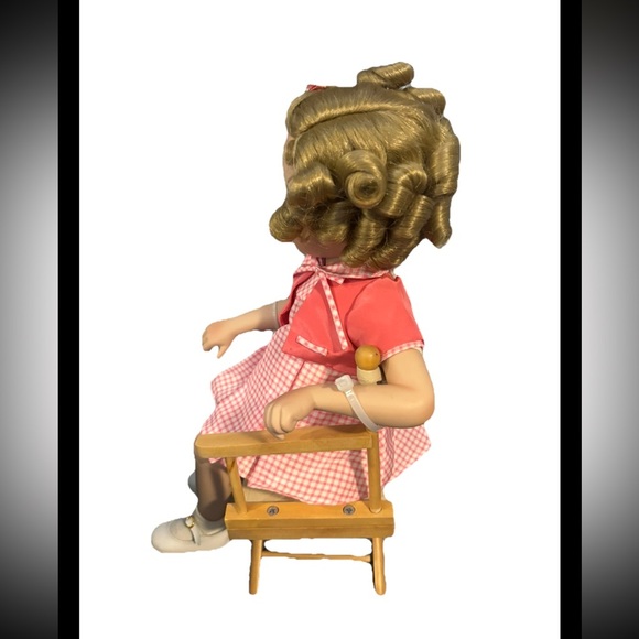 Vintage Danbury Mint SHIRLEY TAKES FIVE Sitting Porcelain Doll 14” Jeanne Singer - Picture 4 of 6